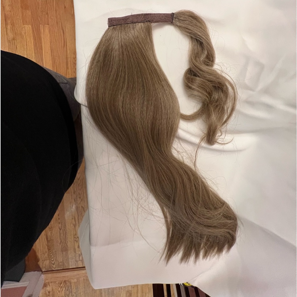 INH Hair Miya Ponytail Extension 26 inch Long Clip in Wrap Around (Straight)